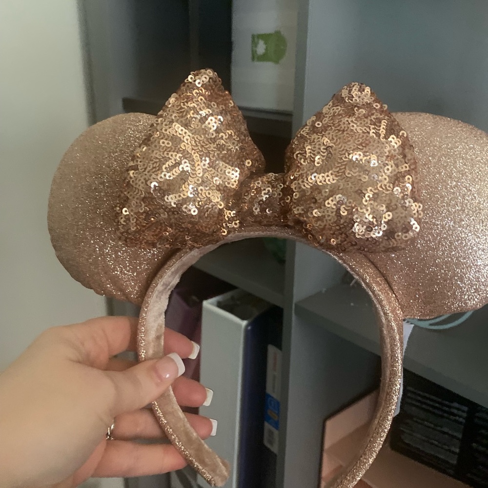 Rose gold Minnie Mouse ears